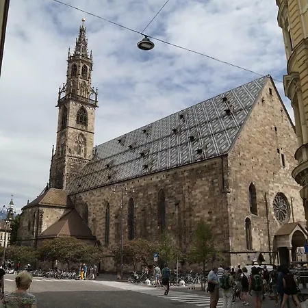 아파트 Andreas Hofer *